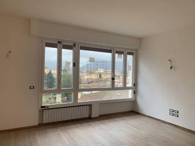 Appartamento in affitto a Lucca LU
