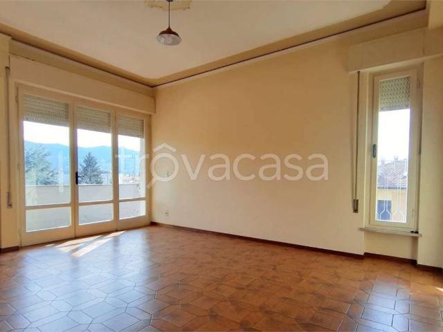 Appartamento in affitto a Lucca via Luporini, 666, non arredato/vuoto, box, terrazzo TrovaCasa