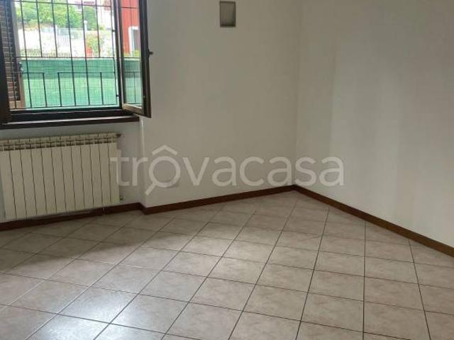 Appartamento in affitto a Lurate Caccivio