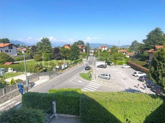 Appartamento in affitto a Lurago d'Erba