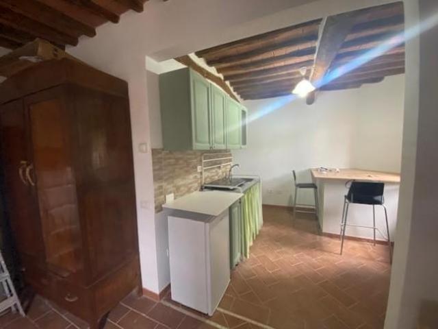 Appartamento in affitto a La Croce Buti 34 mq Rif: 1392975