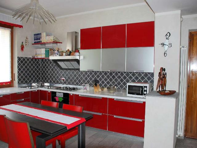 Appartamento in Affitto a La Loggia