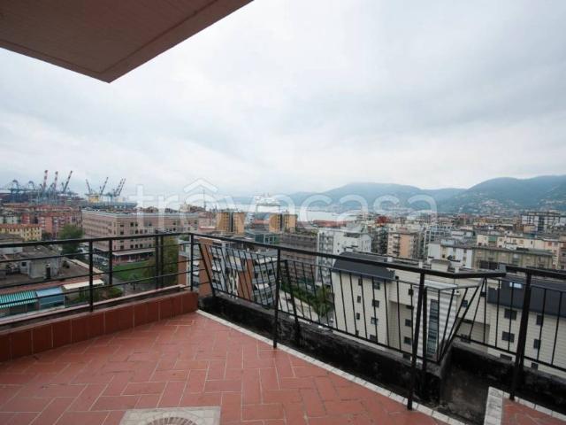Appartamento in affitto a La Spezia via XXIV Maggio, 343, Kennedy Mazzetta