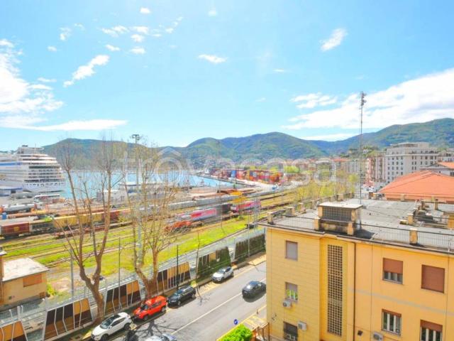 Appartamento in affitto a La Spezia, arredato, posto auto, terrazzo TrovaCasa