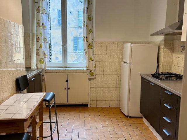 Appartamento in affitto a La Spezia in Ottimo composto da 4vani