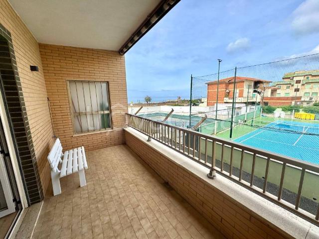 Appartamento in affitto a Ladispoli via del Corallo, vista mare, piscina, campo da tennis TrovaCasa