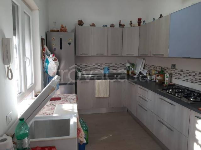 Appartamento in affitto a Ladispoli via dell'Ippocampo, arredato, giardino privato, terrazzo TrovaCasa