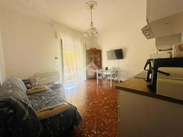 Appartamento in affitto a Ladispoli via Lazio, 5, vista mare, ascensore, vicinanze negozi TrovaCasa