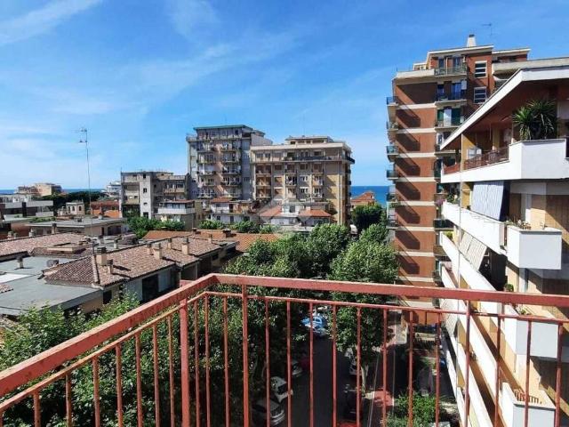 Appartamento in affitto a Ladispoli via venezia, 9, riscaldamento autonomo, vista mare, parzialmente arredato TrovaCasa