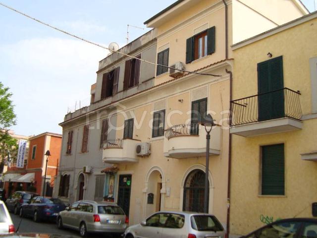 Appartamento in affitto a Ladispoli, arredato, riscaldamento autonomo, centrale TrovaCasa