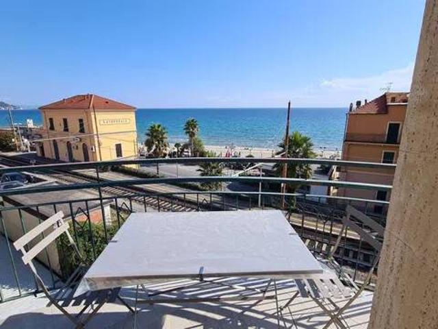 Appartamento in affitto a Laigueglia SV