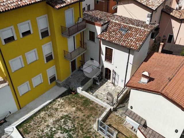 Appartamento in affitto a L'Aquila via capo la costa, arredato, terrazzo, nuova costruzione TrovaCasa
