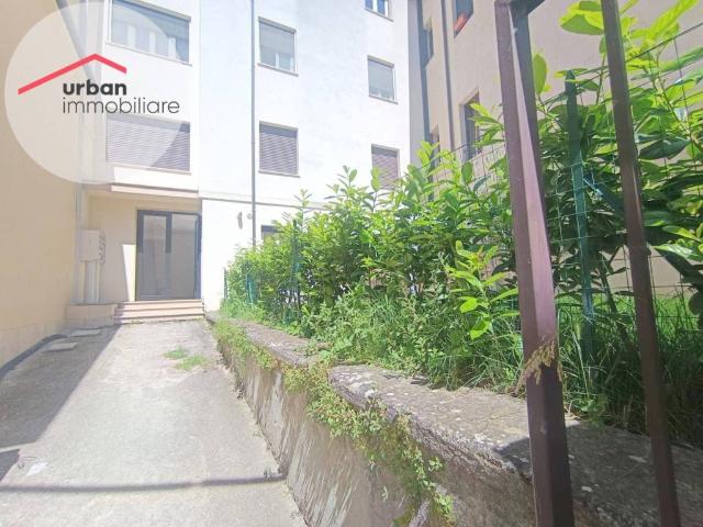 Appartamento in affitto a L'Aquila via Fortebraccio, arredato, terrazzo, centrale TrovaCasa