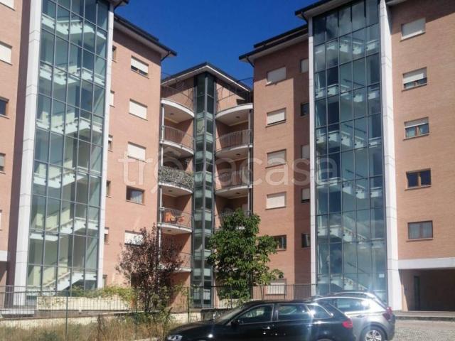 Appartamento in affitto a L'Aquila via Guido Polidoro, arredato, balcone TrovaCasa