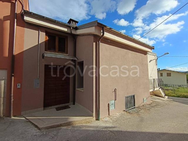 Appartamento in affitto a L'Aquila via Lucchino, 46, arredato, doppi vetri, balcone TrovaCasa