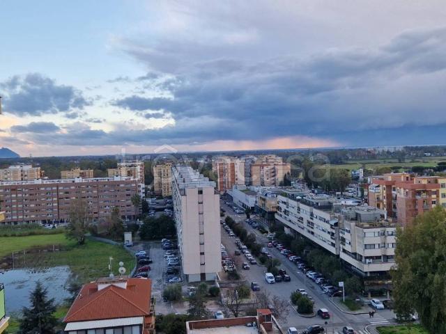 Appartamento in affitto a Latina via Pontinia, 19, arredato, ascensore, balcone TrovaCasa
