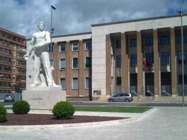 Appartamento in affitto a Latina, arredato, ascensore, balcone TrovaCasa