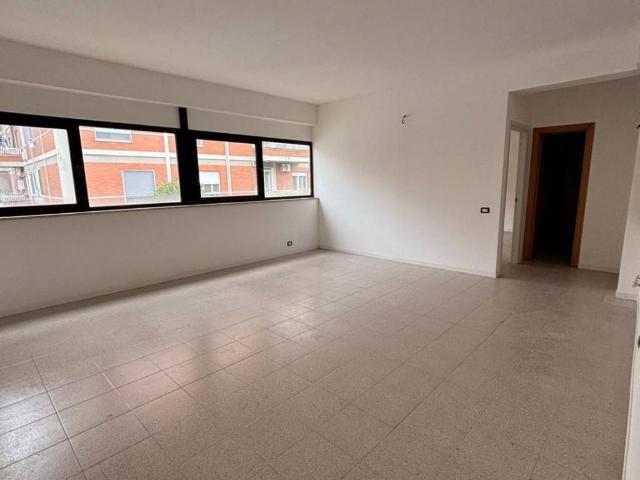 Appartamento in affitto a Latina LT