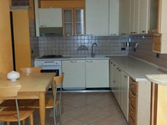 Appartamento in affitto a Latina, parzialmente arredato, cucina a vista, bagno finestrato TrovaCasa