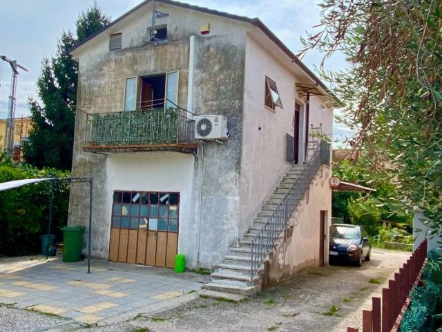 Appartamento in affitto a Lavagno VR