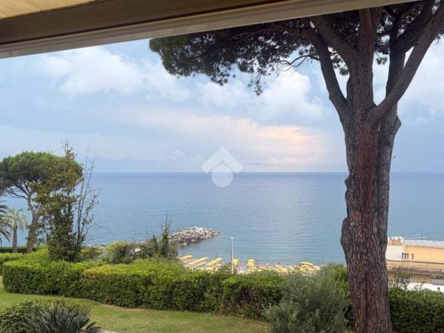 Appartamento in affitto a Lavagna, box, terrazzo, fronte mare TrovaCasa
