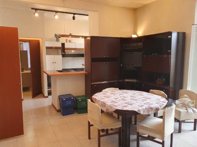 Appartamento in affitto a Laveno Mombello VA
