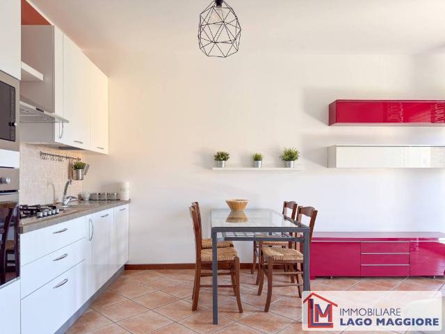 Appartamento in affitto a Laveno Mombello via Carso, arredato, box, terrazzo TrovaCasa
