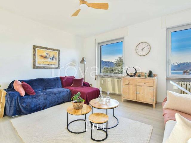 Appartamento in affitto a Laveno Mombello via Reno, 16, box, vista lago, parzialmente arredato TrovaCasa