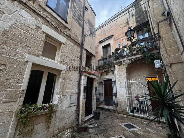 Appartamento in affitto a Lecce vico dei Condò, snc, arredato, terrazzo, centrale TrovaCasa