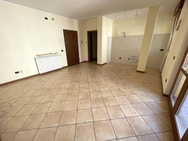 Appartamento in affitto a Legnano MI