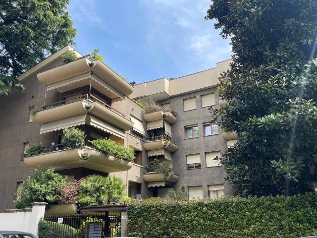 Appartamento in affitto a Legnano MI