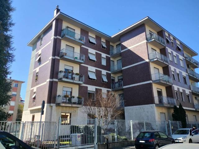 Appartamento in affitto a Legnano MI