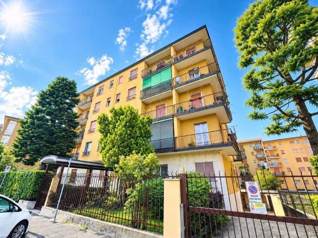 Appartamento in affitto a Legnano MI