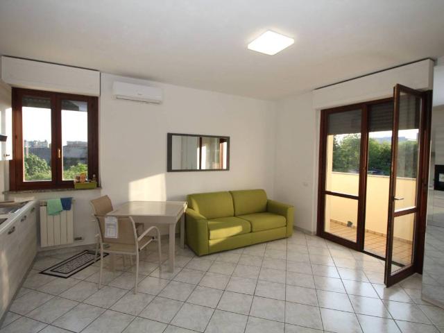 Appartamento in affitto a Legnano MI