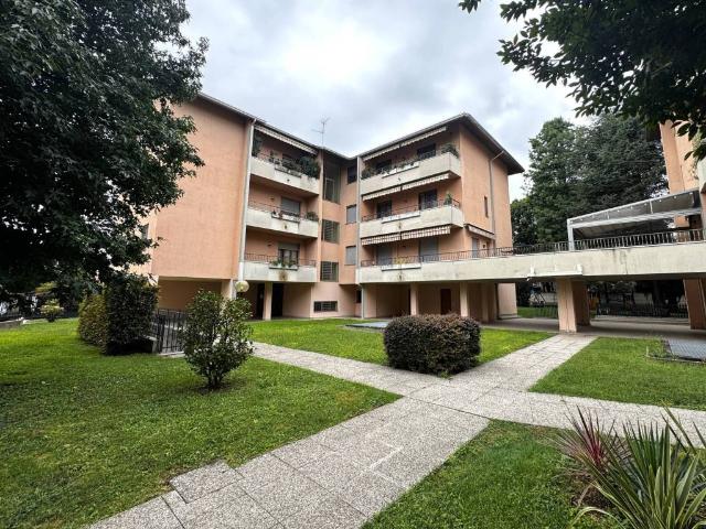 Appartamento in affitto a Legnano MI