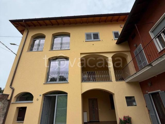 Appartamento in affitto a Leggiuno, arredato, luminoso, cucina a vista TrovaCasa