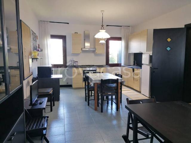 Appartamento in affitto a Lendinara via Fratelli Baccari, 7, arredato, immobile di prestigio, centrale TrovaCasa