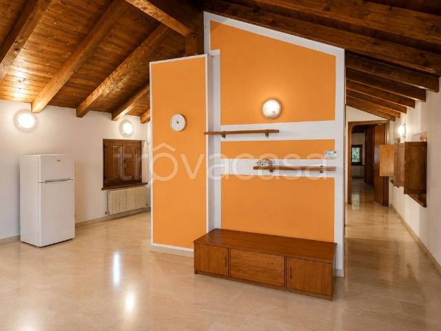 Appartamento in affitto a Lestizza piazza San Biagio