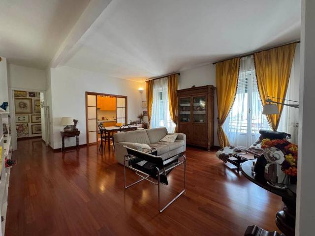 Appartamento in affitto a Lerici SP