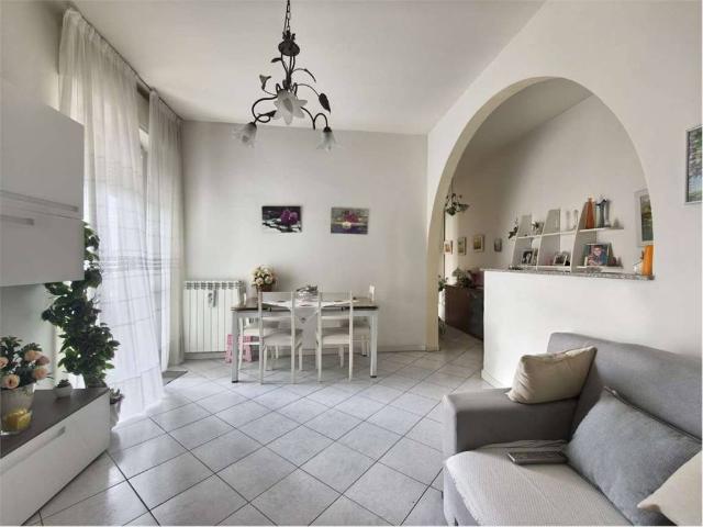 Appartamento in affitto a Lipomo CO
