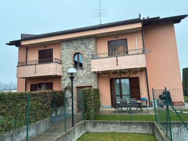 Appartamento in affitto a Lomazzo via del Seprio, arredato, box, terrazzo TrovaCasa