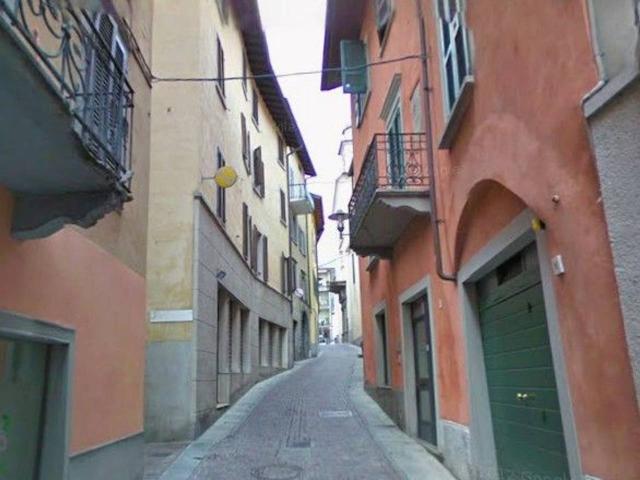Appartamento in affitto a Lovere