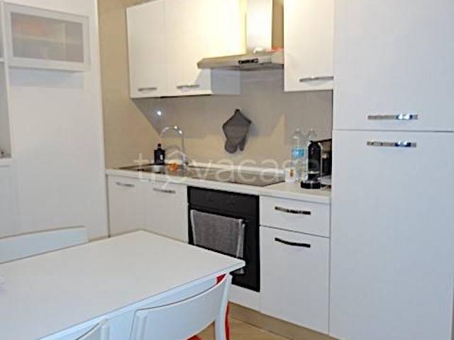 Appartamento in affitto a Padova via Giambattista Belzoni, ristrutturato, lavanderia, cucina a vista TrovaCasa