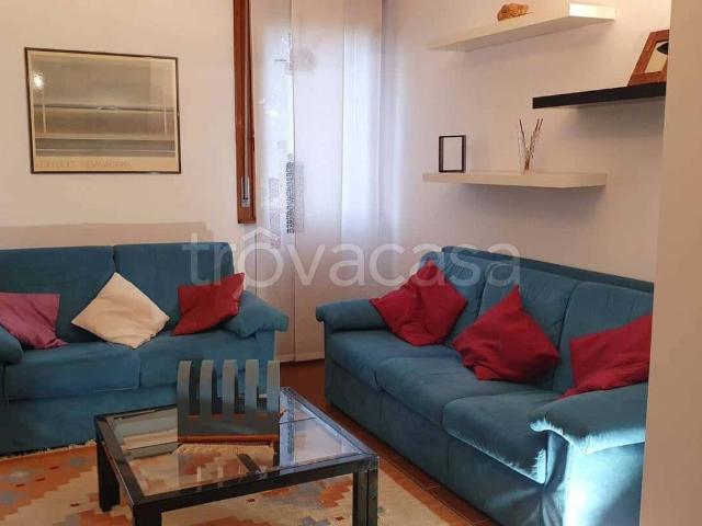 Appartamento in affitto a Padova via Decembrio Piercandido, arredato, terrazzo, lavatrice TrovaCasa