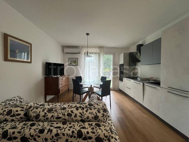 Appartamento in affitto a Padova via Decorati al Valor Civile, arredato, giardino privato, posto auto TrovaCasa
