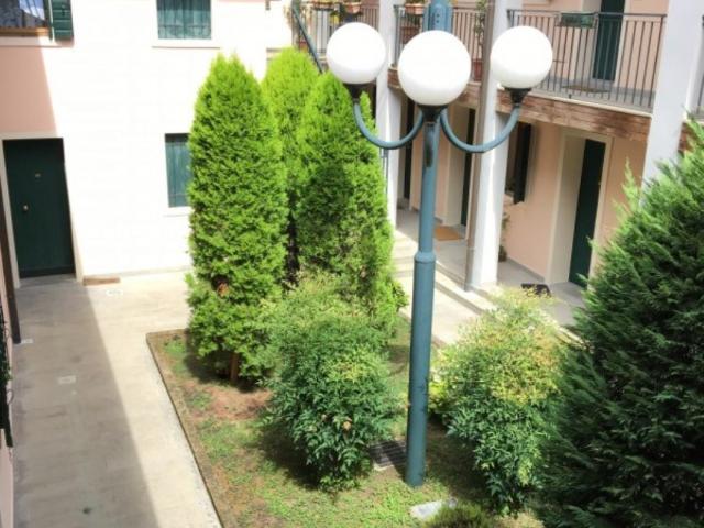 Appartamento in affitto a Padova via Vendramini, arredato, riscaldamento autonomo, porta blindata TrovaCasa