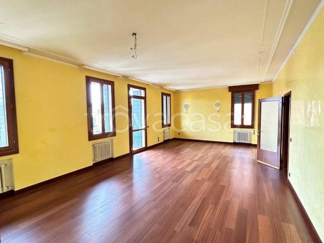 Appartamento in affitto a Padova, box, terrazzo, parzialmente arredato TrovaCasa