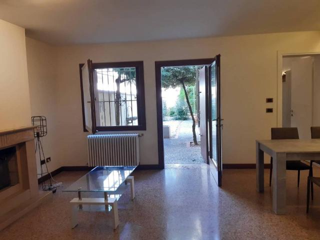 Appartamento in affitto a Padova PD
