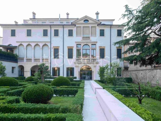Appartamento in affitto a Padova piazza Eremitani, arredato, giardino, libero subito TrovaCasa