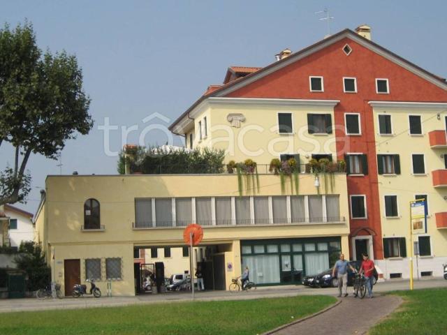 Appartamento in affitto a Padova piazzale di Porta San Giovanni, arredato, box, ascensore TrovaCasa